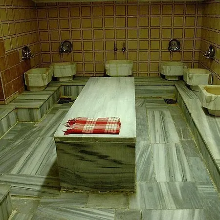 Turist Готель 4*